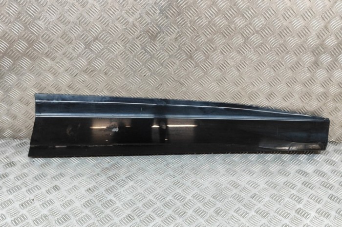 Bandou inferior ușă dreapta față AUDI Q4 Sportback F4N 2022 OEM: 89A853960A 23890412