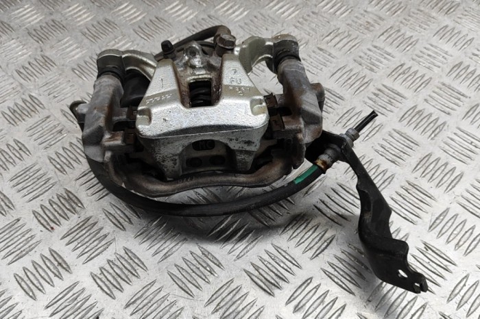 Etrier de fr&acirc;nă dreapta spate TOYOTA YARIS _P21_ 2024 OEM: 47830-K0010 30354408