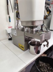 Presa ulei 0.4 Kw 220V