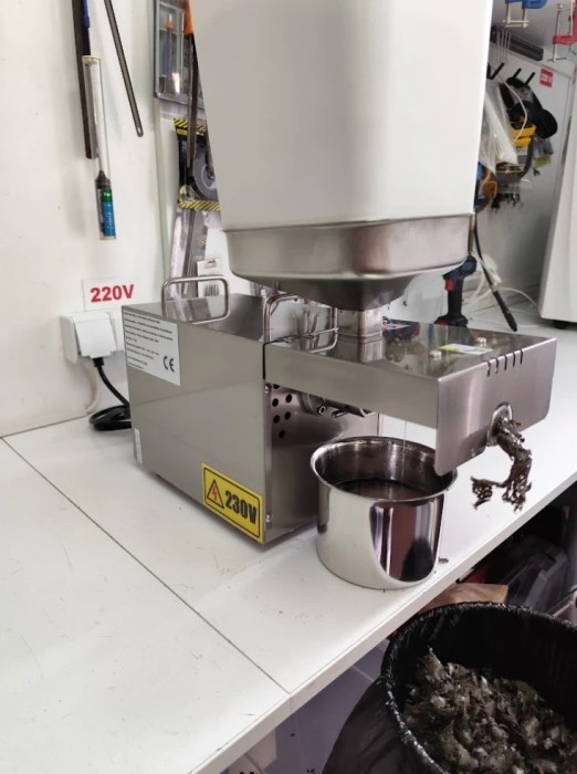 Presa ulei 0.4 Kw 220V