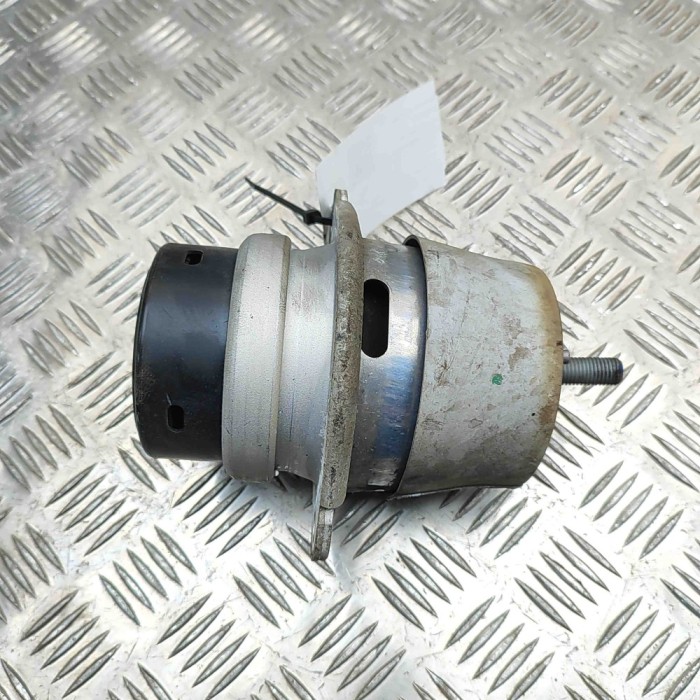 Suport motor dreapta VW TOUAREG 7P5 2017 OEM: 7L8199131H 31942194