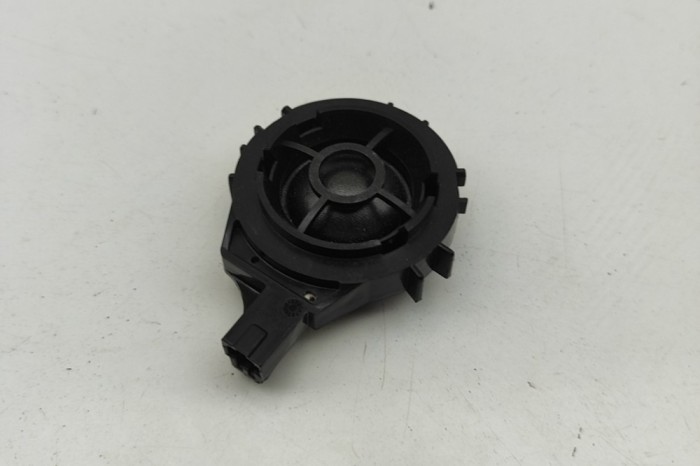 Difuzor ușă st&acirc;nga spate AUDI Q3 F3 2021 OEM: 83A035399A 31716094