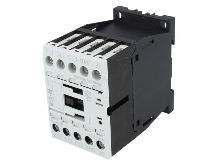 Contactor 3P NO 12A 230VAC