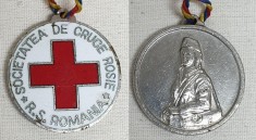 Medalia SOCIETATEA DE CRUCE ROSIE ROMANA medalie medicina email SUPERBA 1970 RSR