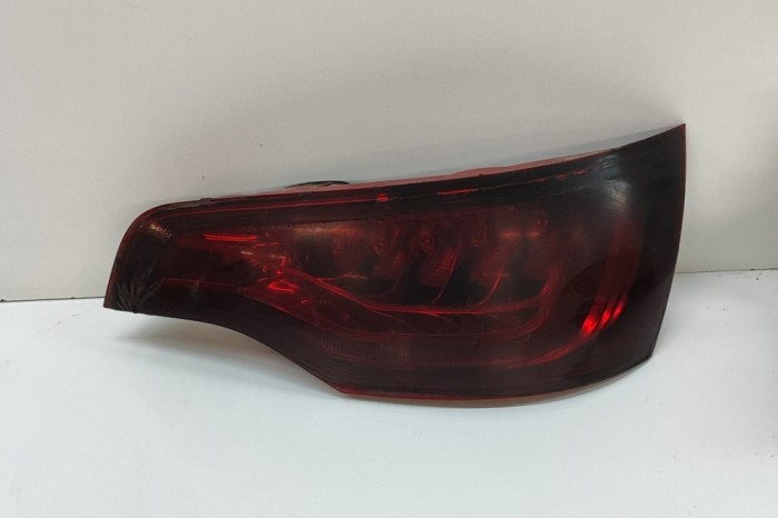 nerasta AUDI Q7 4L 2014 OEM: 4L0945094F 30982949