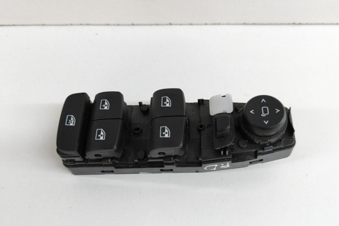 Buton geam ușă dreapta față BMW 5 G30 2018 OEM: 6832720 24528889