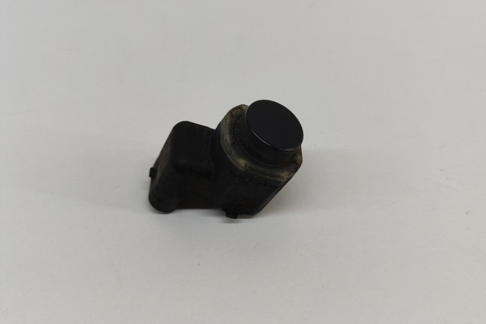 Senzor de parcare spate BMW 7 F01, F02 2011 OEM: 9231283 28431645