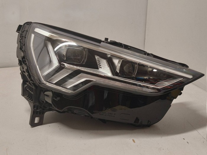 Audi Q3 F3 Headlight/headlamp 83A941036