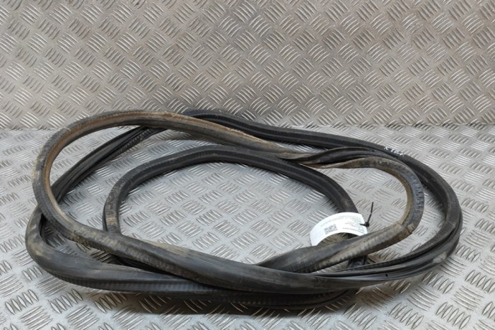 Garnitura ușă st&acirc;nga spate VW TRANSPORTER VI T6 Furgon SGA, SGH 2021 OEM: 7E0843791D | 27519894
