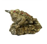 Statueta Feng Shui broasca raioasa din rasina 7,5 cm, model FS46