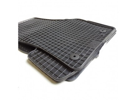 Set 4 covorase auto din cauciuc pentru Skoda Fabia I Set 4 covorase auto din cauciuc pentru Skoda Fabia I
