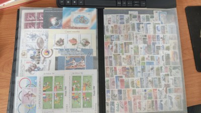 clasor cu timbre stampilate, Elvetia, Romania, Suedia, si mixt toata lumea foto