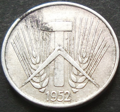 Moneda 5 PFENNIG - RD GERMANA / GERMANIA DEMOCRATA, anul 1952 *cod 1066 = lit.A foto