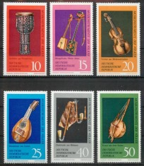 DDR 1971 - Instrumente muzicale populare, serie neuzata