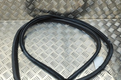 Garnitura ușă dreapta spate TOYOTA PRIUS _W3_ 2015 OEM: 62331-47030-C0 | 32045833 foto