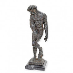 Adam-statueta din bronz pe un soclu din marmura TBA-76
