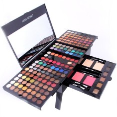 Cauti Trusa Machiaj 190 Culori Sephora Vezi Oferta Pe Okaziiro