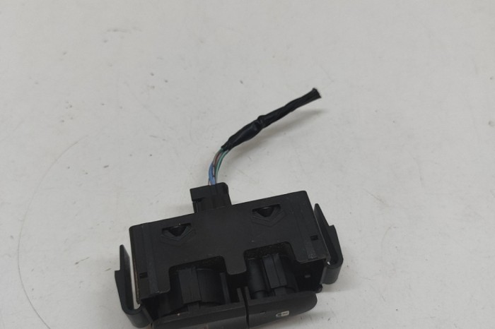 Buton de avarie RENAULT MEGANE CC EZ0/1_ 2014 OEM: 252100502R | 31961391