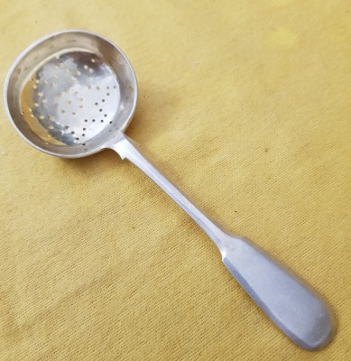 LINGURITA DIN ARGINT PENTRU ZAHAR PUDRĂ-GRAVATA MANUAL-RUSIA -KOKOSHNIK-ANII 20 foto