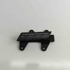 Buton de control scaun dreapta LAND ROVER RANGE ROVER EVOQUE L538 2017 OEM: BJ32-14776-AC | 29531068