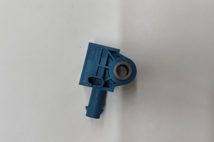 Senzor de impact st&acirc;nga spate AUDI Q3 8U 2013 OEM: 5K0959351A 30772964