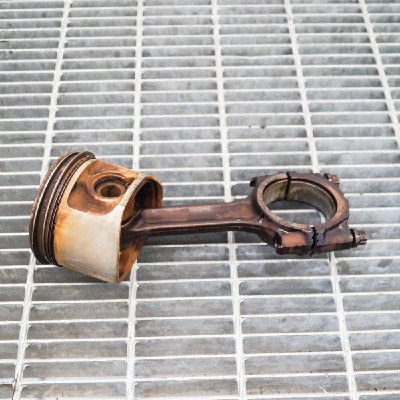 Piston VOLVO S60 I 2007 OEM: 30750666 1754278 foto