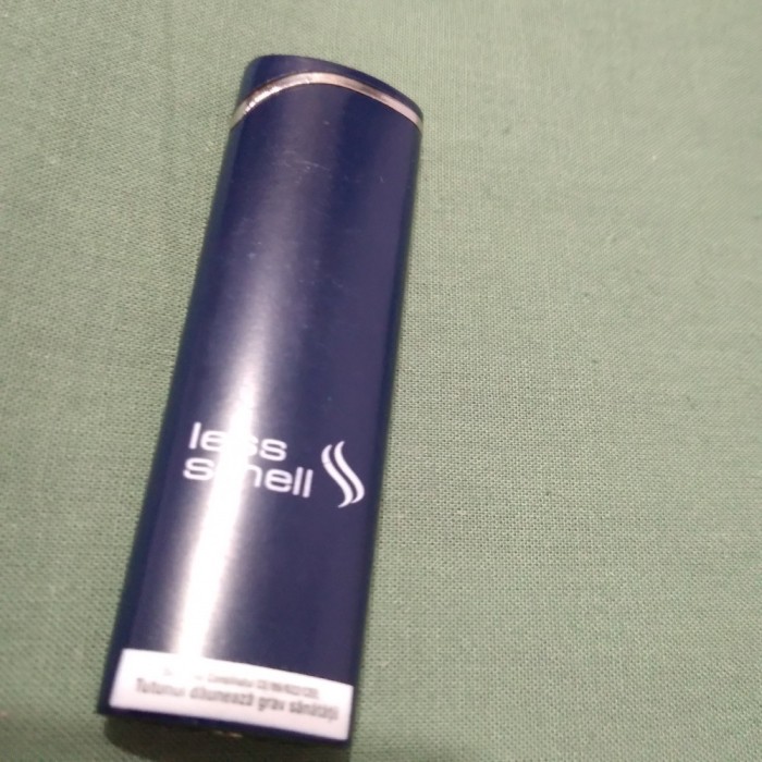 BRICHETA METALICA MARLBORO RARITATE!!!!!DE COLECTIE
