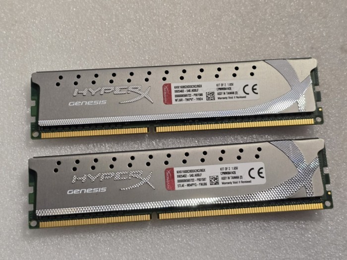 Kit memorie RAM desktop Kingston HyperX DDR3 8GB PC1600 2x4GB CL9 (KHX1600C9D3X2K2/8GX)