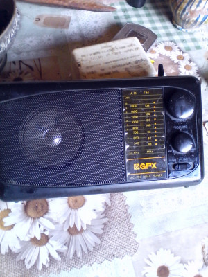 Aparat de Radio Gran Prix GPX Md A351G foto