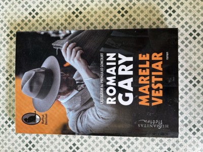 Romain Gary - Marele vestiar foto