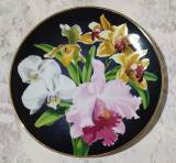 Cumpara ieftin Farfurie decorativa portelan Anna Perenna, decor orhidee -