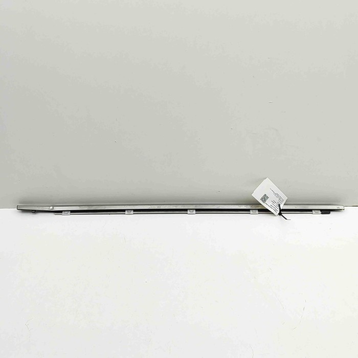 Chedar geam ușă dreapta față LEXUS NX _Z1_ 2020 OEM: 75710-78010