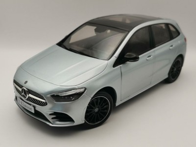 Macheta Mercedes Benz B Class W247 2018 silver - Z-Models 1/18 foto