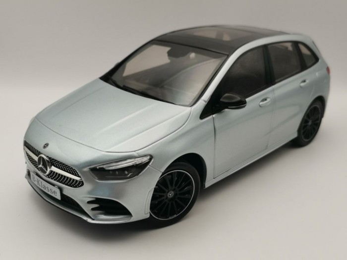 Macheta Mercedes Benz B Class W247 2018 silver - Z-Models 1/18
