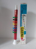 Jucarie vintage Hohner Clarina Color, Made in Germany anii 60, in stare foarte buna, cu cutia originala, functioneaza corect