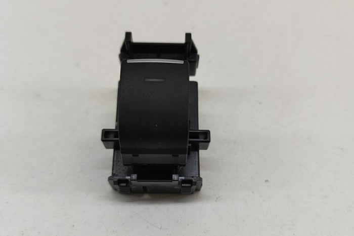 Buton geam ușă dreapta față TOYOTA SIENNA _L4_ 2020 OEM: 84810-0E110 27351041