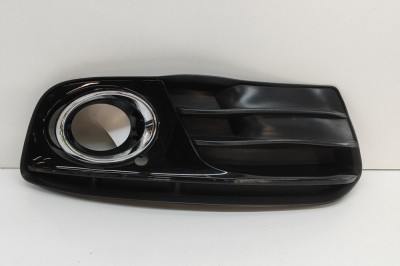 Grila dreapta față AUDI Q5 8R 2009 OEM: 8R0807682J 29574910 foto