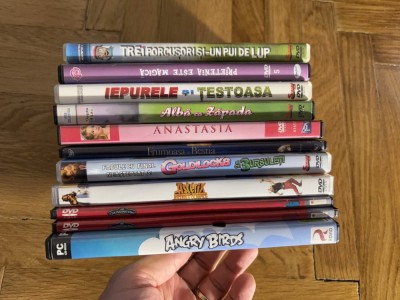 10 Buc DVD-uri Desene Animate + 1 Joc pt PC foto