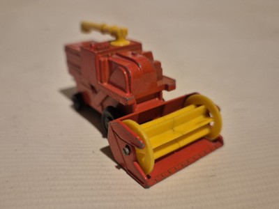 Combine Harvester - Matchbox foto