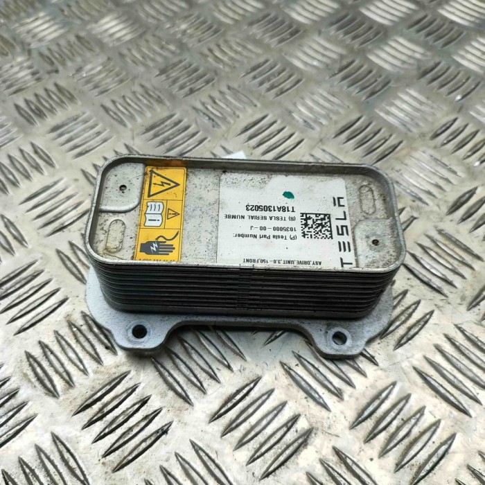 Răcitor de ulei TESLA MODEL S 2018 OEM: 1035000-00-J