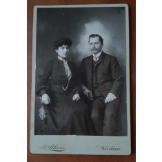Fotografie pe carton, sot si sotie, inceput de secol XX