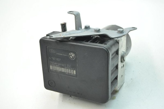 Pompa ABS BMW 3 E90 2008 OEM: 6787837 3164049