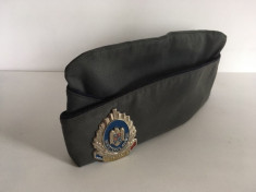 Sapca basca chipiu cascheta militara vintage cu emblema Ministerul Justitiei foto