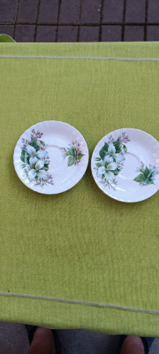 Portelan englezesc Royal Albert Bone China Trillium, 2 farfurioare decor floral foto