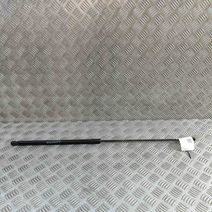 Amortizor capota dreapta față AUDI Q2 GA 2024 OEM: 81A823359C 31952018