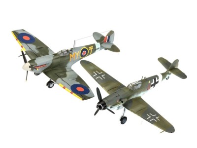 Set aeromodele Messerschmitt Bf109G-10 &amp;amp; Spitfire Mk.V foto