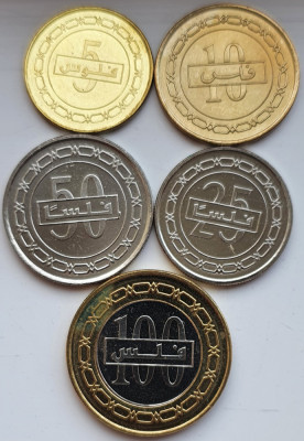 02B24 Bahrain set 5 monede 5, 10, 25, 50, 100 Fils 2007 - 2011 aunc-UNC foto