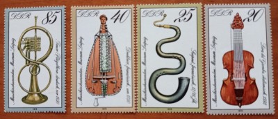 D.D.R--&amp;#039;&amp;#039;instrumente muzicale&amp;#039;&amp;#039;Serie de 4v MNH- NESTAMP. -vezi scan foto
