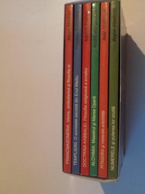 MISTERE DEZVALUITE , 2013 * PACHET DE SASE CARTI foto