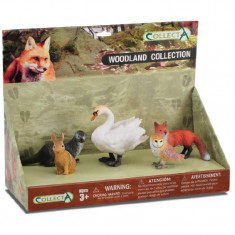 Set 5 figurine animale din padure Collecta, plastic cauciucat, 3 ani+